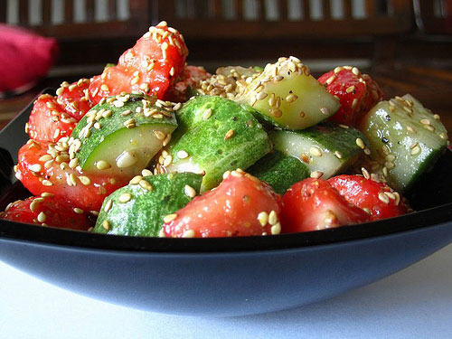 Çilek Salatası Tarifi