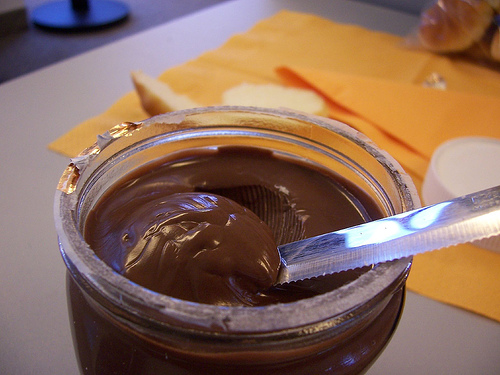 Düşük Kalorili Ev Yapımı Nutella tarifi